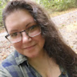 Meet your Posher, Lara